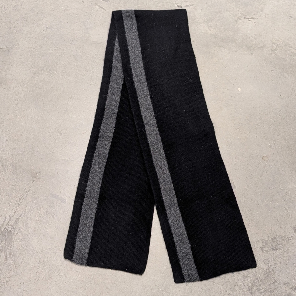 COLE HAAN cashmere knit scarf